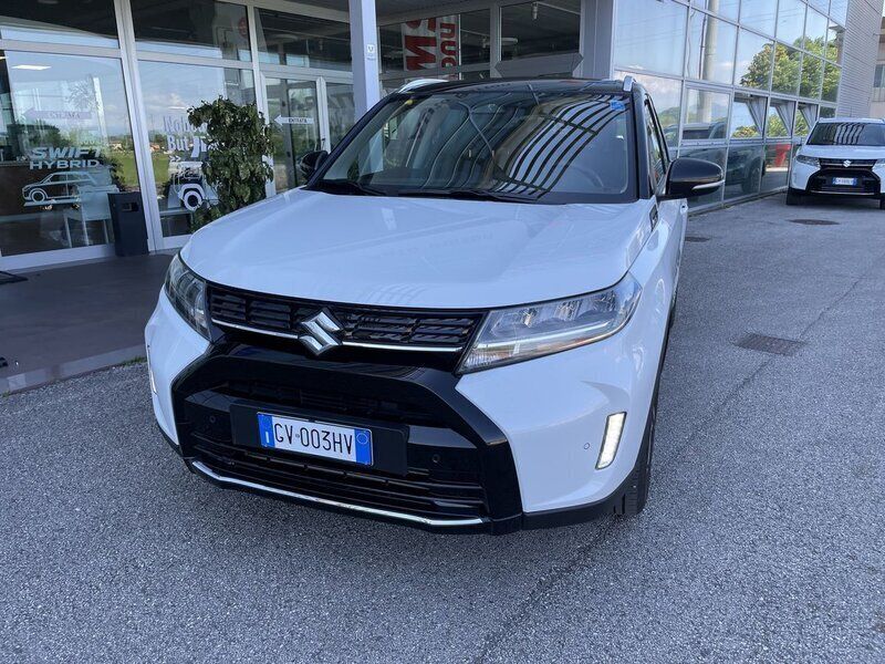 Usata Suzuki Vitara 129 CV (94 kW) 2024 Bicolor SUV