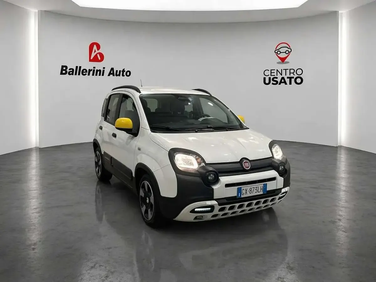 Usata Fiat Panda Cross Cross 69 CV (50 kW) 2025 Bianco Utilitaria
