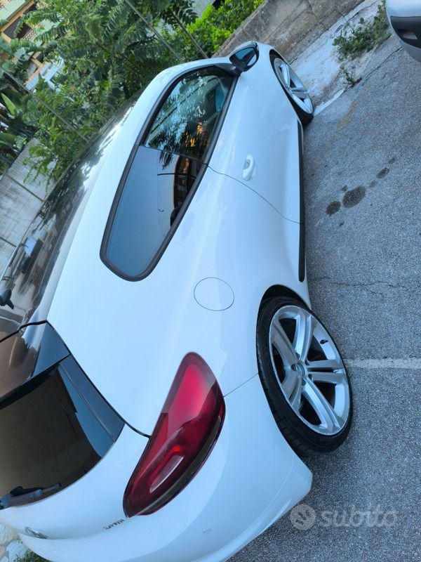 Usata VW Scirocco 140 CV (102 kW) 2009 Bianco Coupé