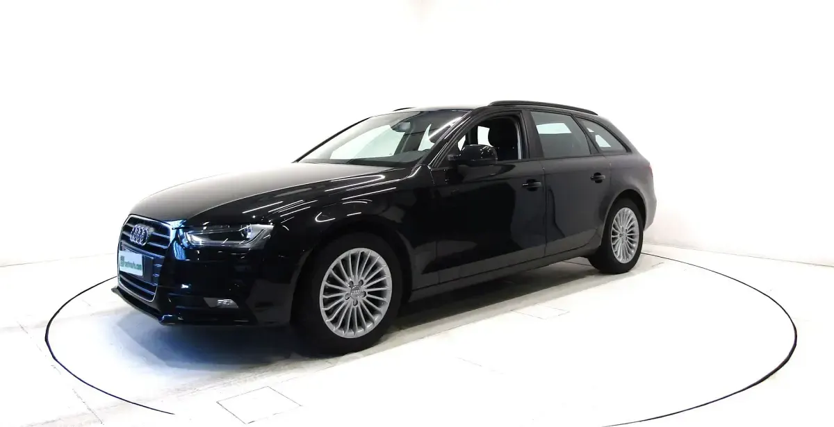 Usata Audi A4 143 CV (105 kW) 2013 Nero Station wagon