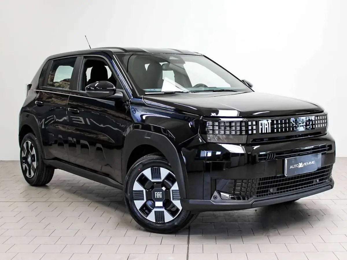 Nuova Fiat Grande Panda Icon 101 CV (74 kW) 2026 Nero Utilitaria