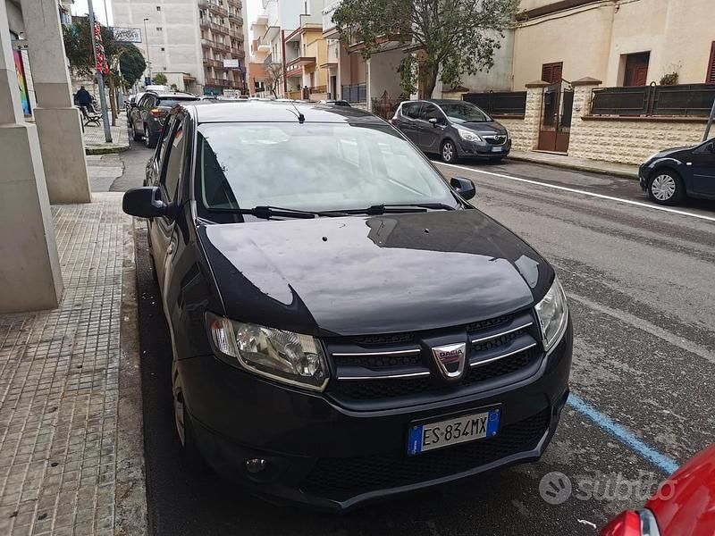 Nero Usata 2013 Dacia Sandero | 4400 € - Immagine 1/4