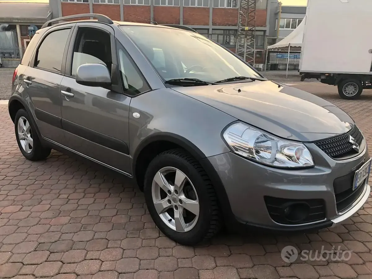 Usata Suzuki SX4 112 CV (82 kW) 2013 Grigio SUV