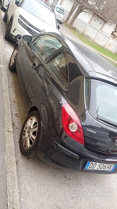 Usata Opel Corsa 2006 Nero Utilitaria