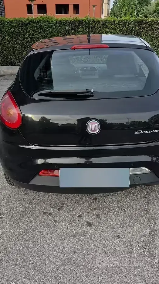Usado Fiat Bravo Dynamic 120 CV (88 kW) 2008 Negro Utilitario