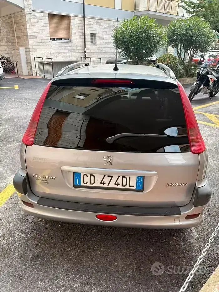 Usata Peugeot 206 90 CV (66 kW) 2003 Grigio Station wagon