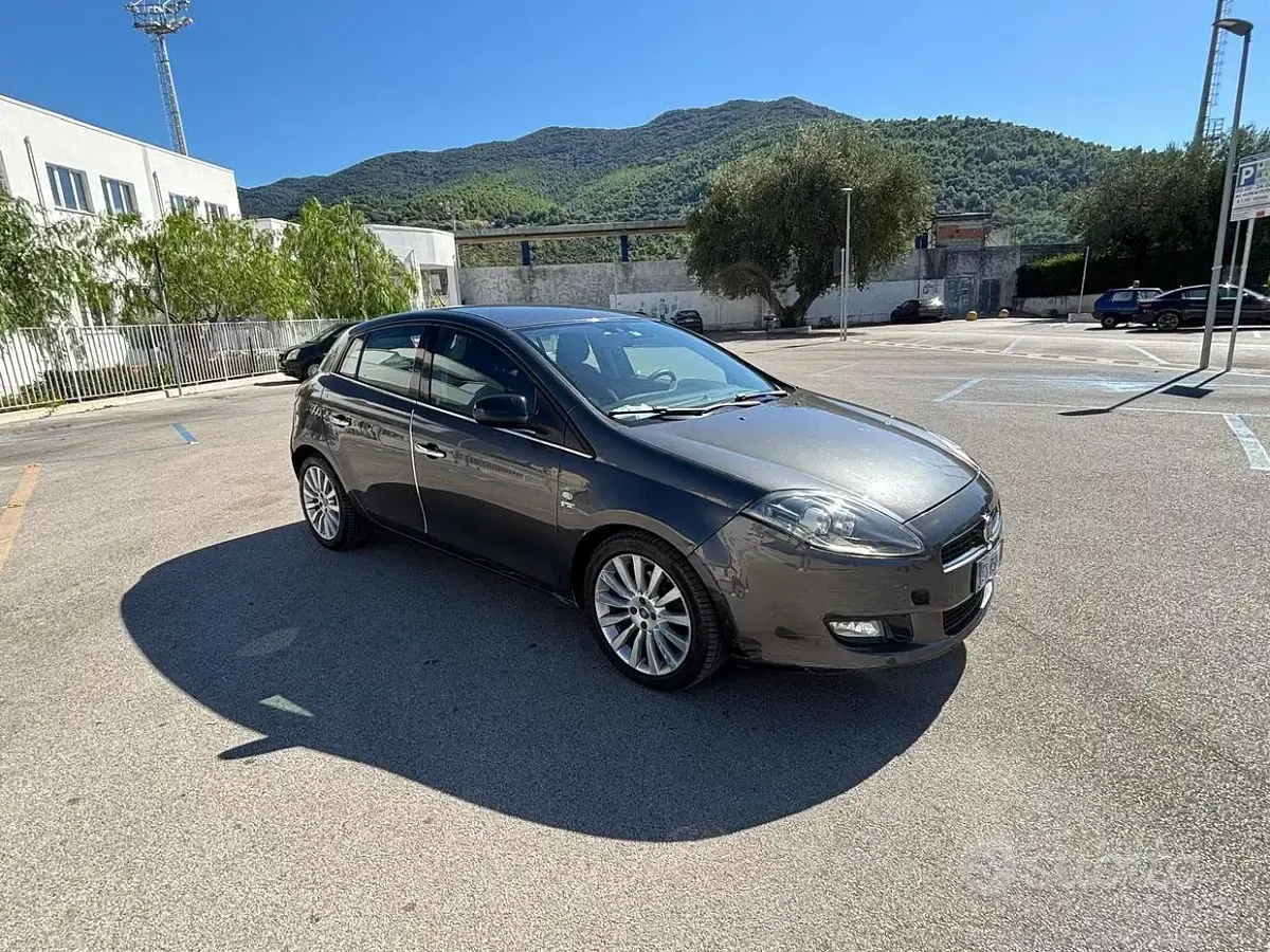 Usata Fiat Bravo 120 CV (88 kW) 2013 Utilitaria