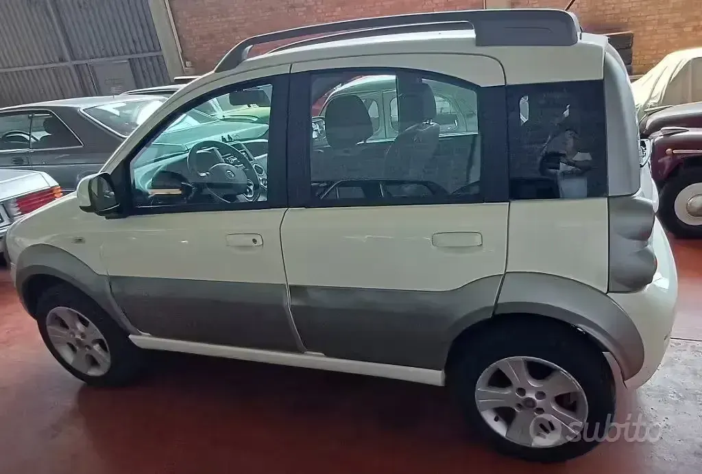 Usata Fiat Panda 4x4 75 CV (55 kW) 2011 Bianco Utilitaria