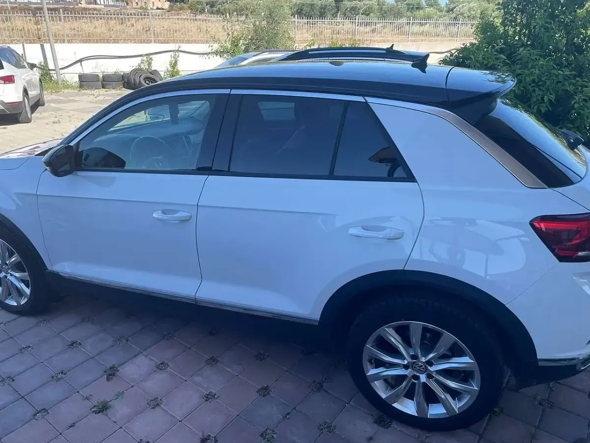 Usata VW T-Roc Advance 116 CV (85 kW) 2018 Bianco SUV