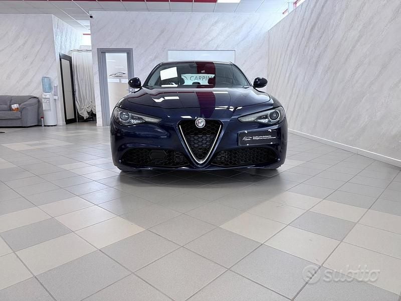 Usata Alfa Romeo Giulia Business 180 CV (132 kW) 2016 Blu Berlina