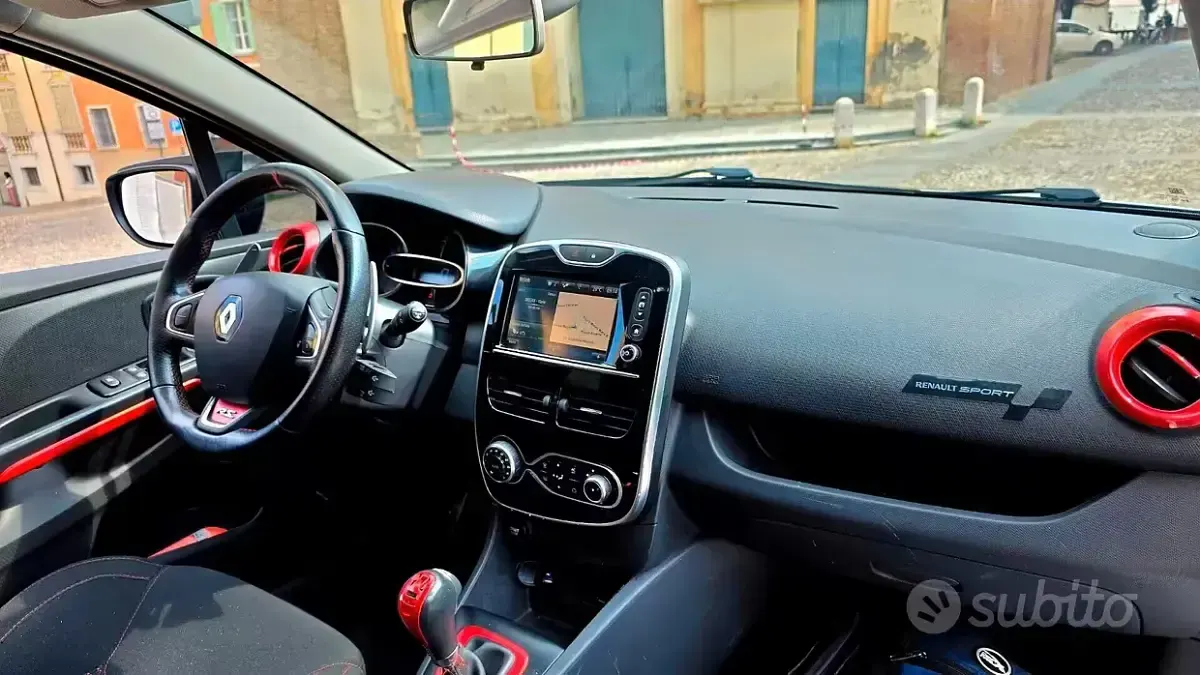 Usata Renault Clio IV R.S. 200 CV (147 kW) 2015 Bianco Berlina