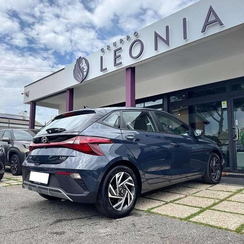 Nuova Hyundai i20 77 CV (56 kW) 2025 Aurora gray Monovolume
