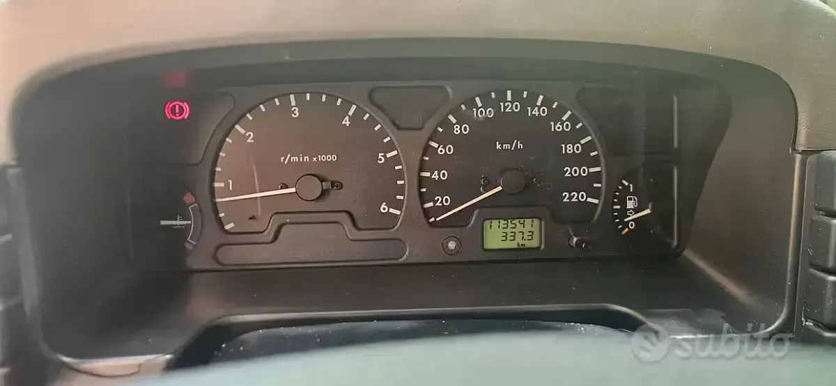 Usata Land Rover Discovery 2 2000 Grigio SUV