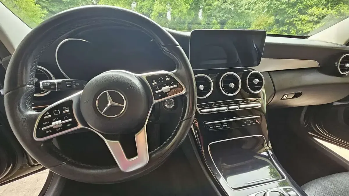 Usata Mercedes C220 194 CV (142 kW) 2019 Nero Station wagon