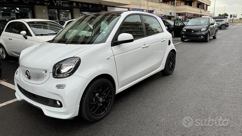 Usata Smart ForFour Passion 90 CV (66 kW) 2019 Bianco Utilitaria