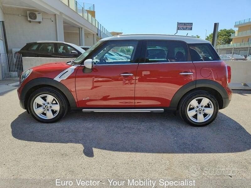 Usata Mini Cooper D Countryman Business 111 CV (81 kW) 2015 Rosso SUV