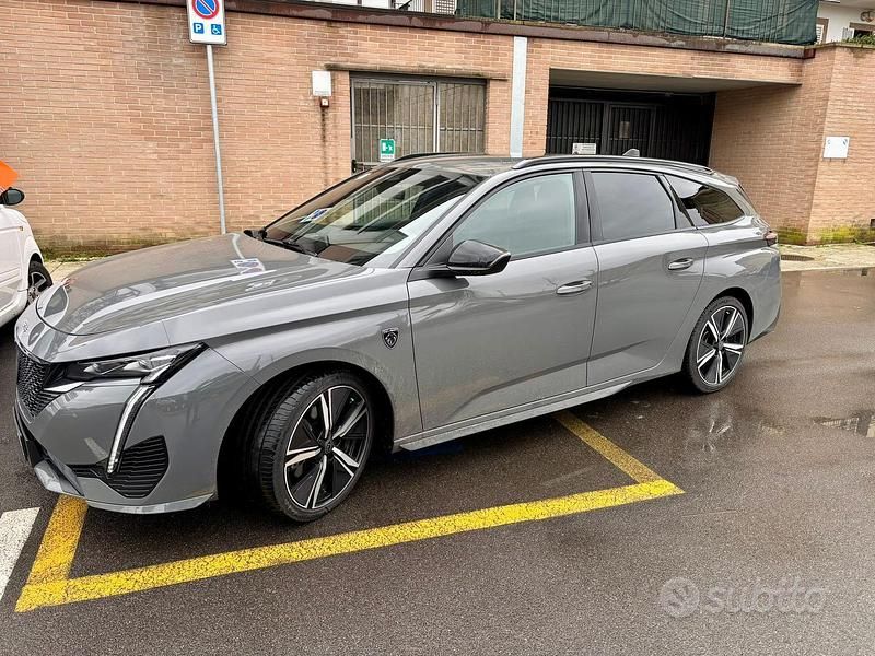 Usata Peugeot 308 GT 131 CV (96 kW) 2024 Grigio Station wagon