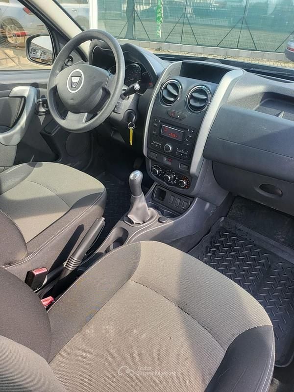 Usata Dacia Duster 110 CV (80 kW) 2014 Gray SUV