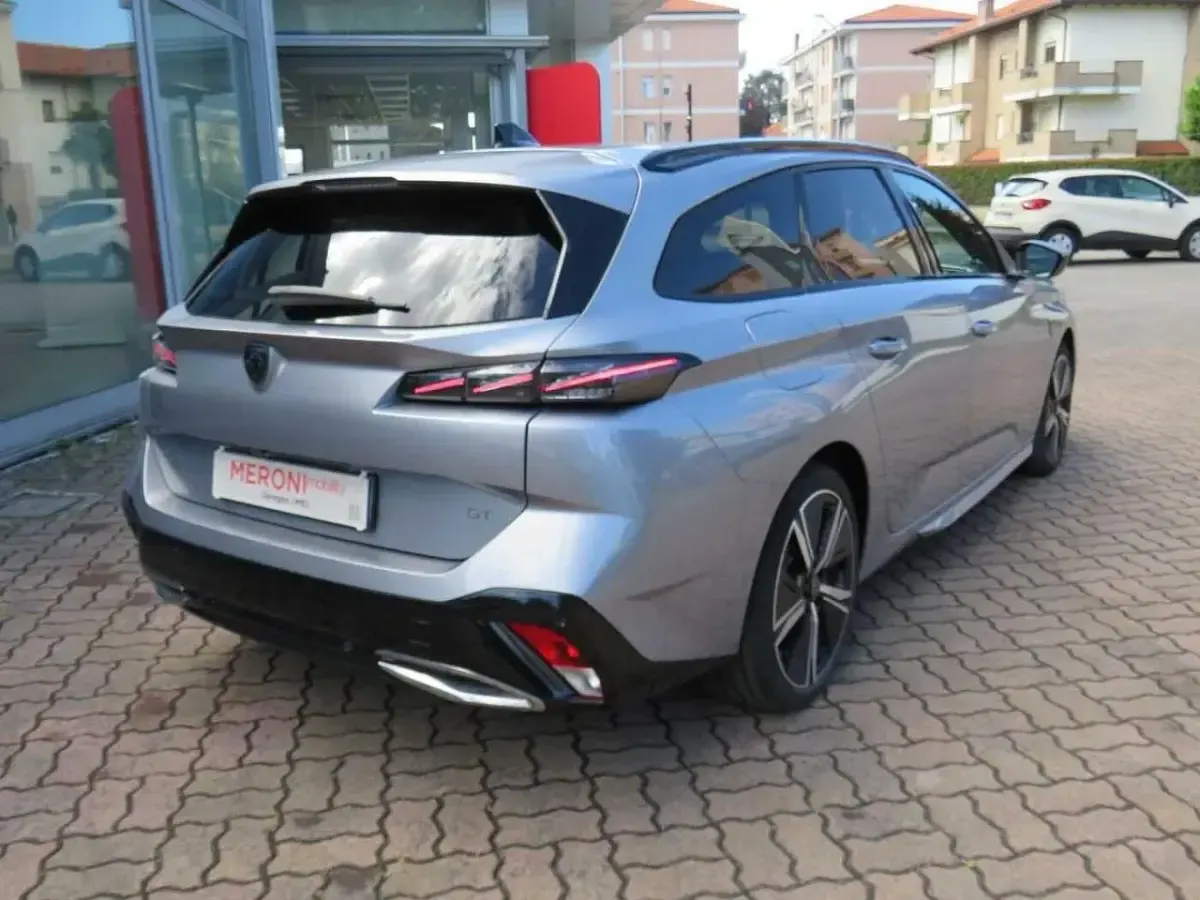 Usata Peugeot 308 145 CV (106 kW) 2025 Grigio Station wagon