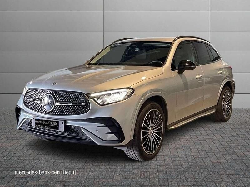 Usata Mercedes GLC300e Advanced 197 CV (144 kW) 2024 Argento high tech SUV