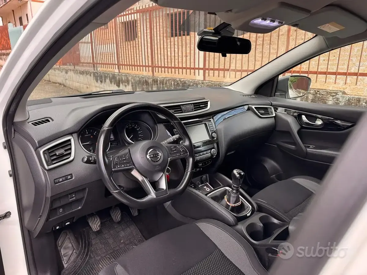 Usata Nissan Qashqai 116 CV (85 kW) 2019 Bianco SUV