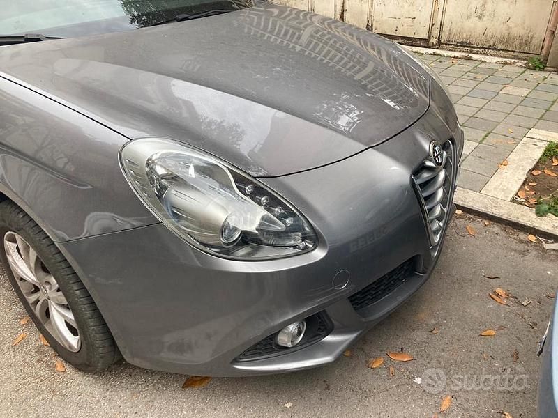 Usata Alfa Romeo Giulietta 105 CV (77 kW) 2015 Grigio Utilitaria