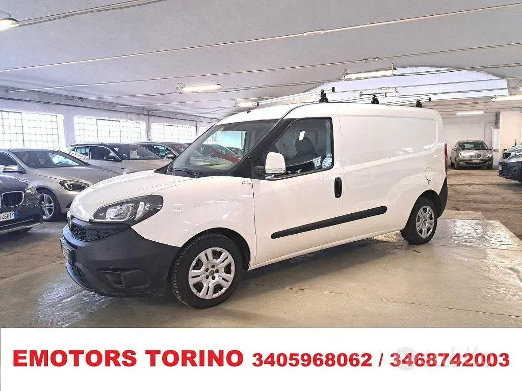 Usata Fiat Doblò 105 CV (77 kW) 2019 Bianco Monovolume