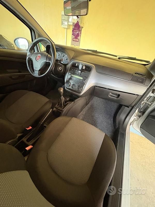 Usata Fiat Punto 2010 Grigio Utilitaria