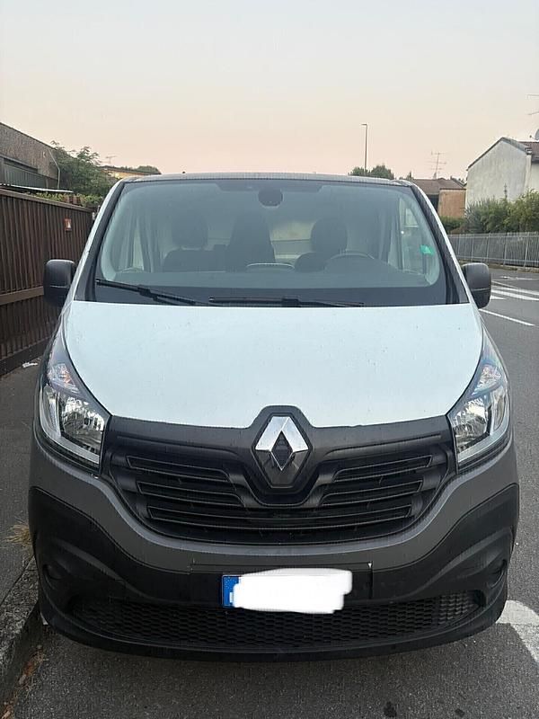 Bianco Usata 2019 Renault Trafic Monovolume | 13.500 € (Ottimo prezzo) - Immagine 1/4
