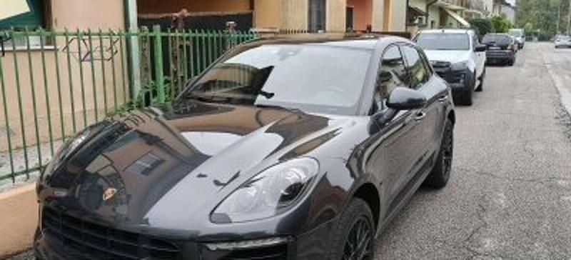Grigio Usata 2017 Porsche Macan SUV | 43.000 € (Buon prezzo) - Immagine 1/4