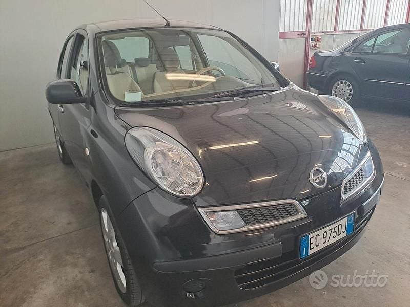 Usata Nissan Micra 78 CV (57 kW) 2010 Nero Utilitaria