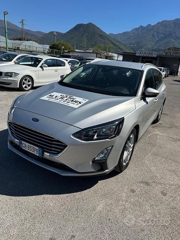 Usata Ford Focus Business Edition 125 CV (91 kW) 2020 Grigio Station wagon