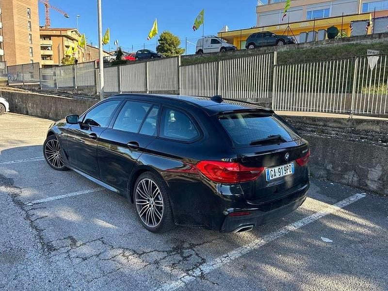 Nero Usata 2020 BMW 520 M Sport Station wagon | 30.900 € (Cara) - Immagine 1/4