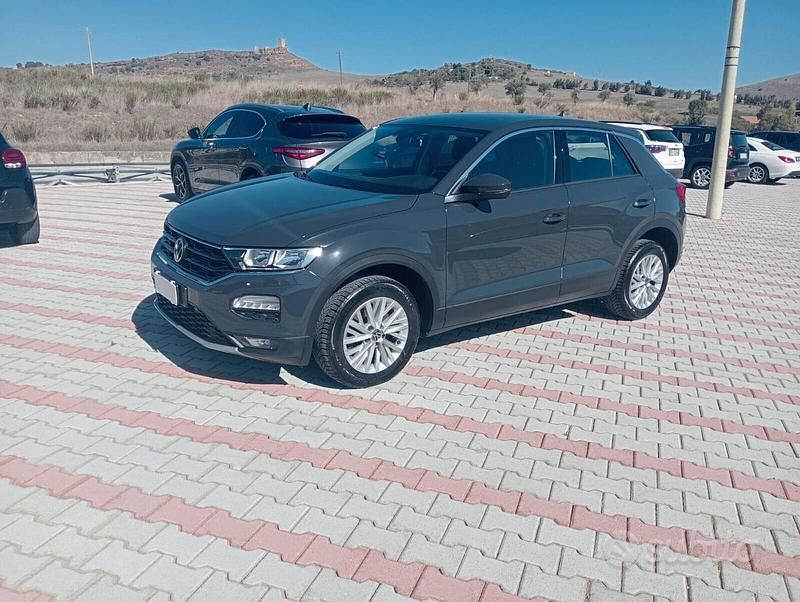 Usata VW T-Roc Style 150 CV (110 kW) 2021 Grigio SUV