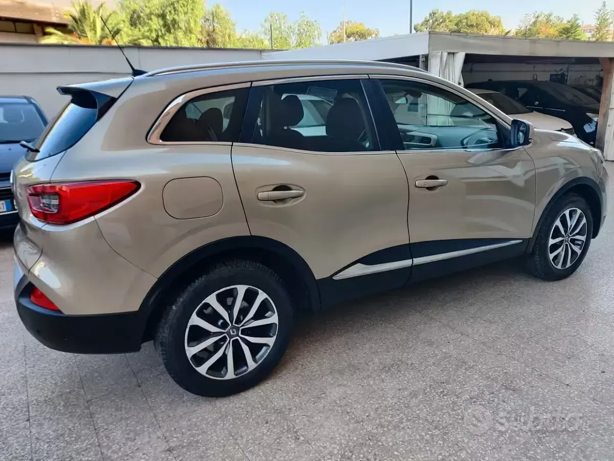 Usata Renault Kadjar Business 116 CV (85 kW) 2018 Giallo SUV