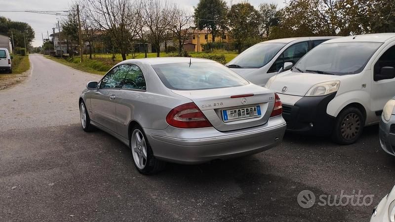 Usata Mercedes CLK270 Avantgarde 170 CV (125 kW) 2004 Coupé