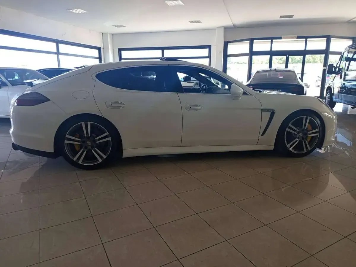 Usata Porsche Panamera 400 CV (294 kW) 2010 Perla Utilitaria