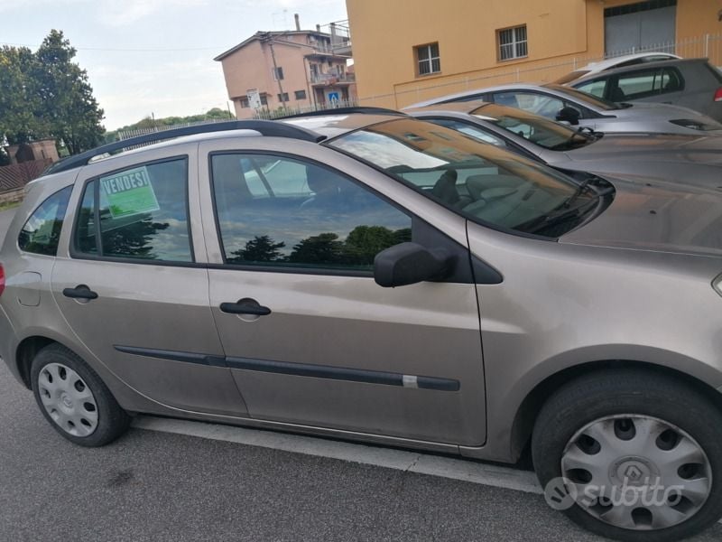 Usado Renault Clio II 75 CV (55 kW) 2008 Utilitario