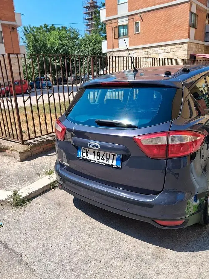 Usata Ford C-MAX 115 CV (84 kW) 2011 Monovolume