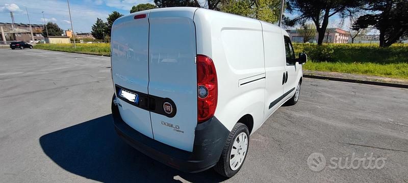 Usata Fiat Doblò 120 CV (88 kW) 2014 Bianco Monovolume