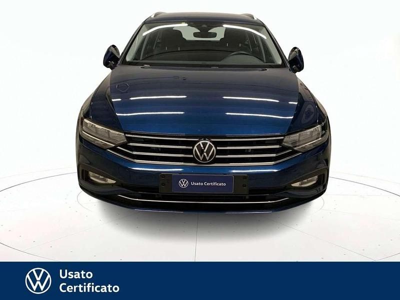 Usata VW Passat Business 150 CV (110 kW) 2023 Blu pastello Station wagon