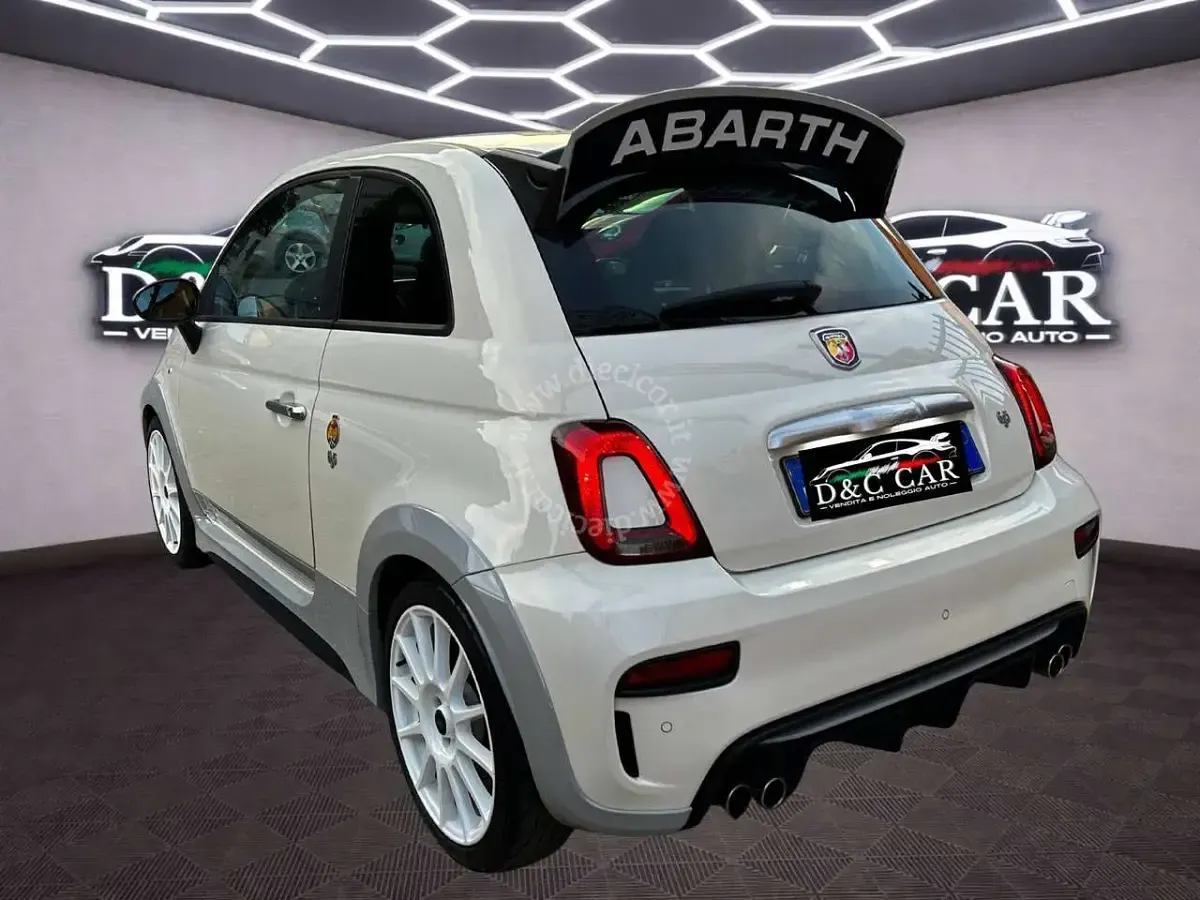 Usata Abarth 695 179 CV (131 kW) 2020 Bianco Utilitaria