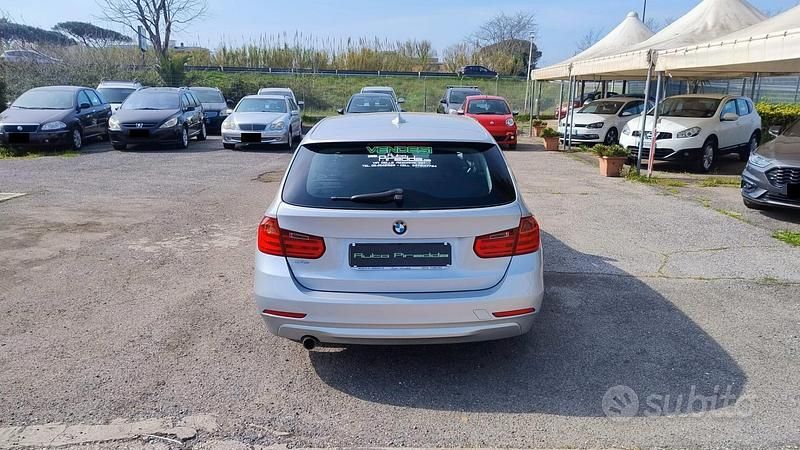 Usata BMW 318 142 CV (104 kW) 2014 Grigio Station wagon