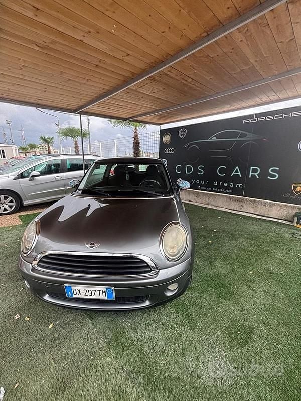 Usata Mini ONE 75 CV (55 kW) 2009 Grigio Utilitaria