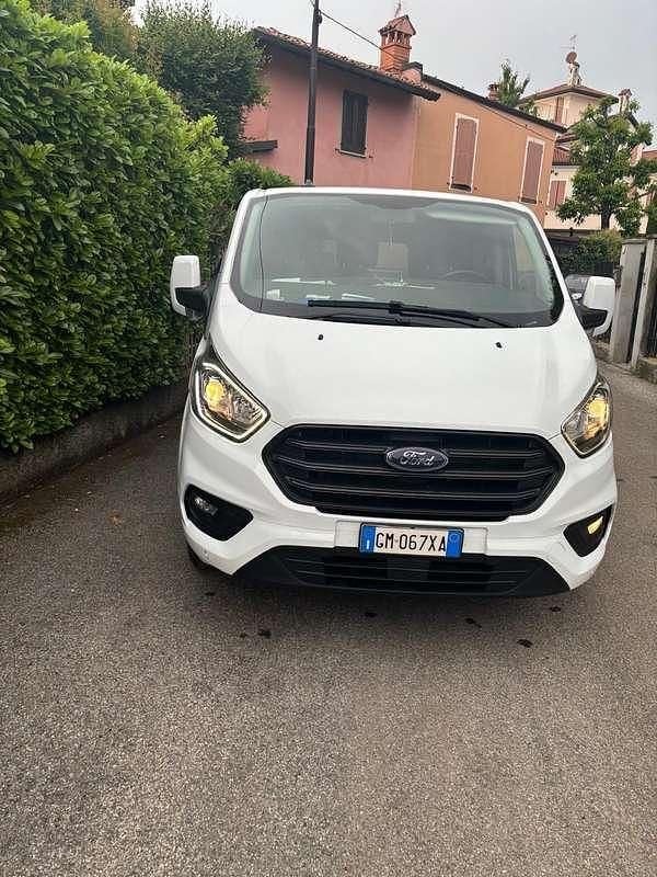 Usata Ford Tourneo Custom Trend 131 CV (96 kW) 2023 Bianco Furgone