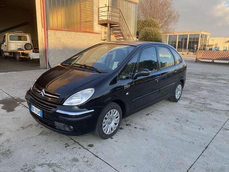 Usata Citroën Xsara Picasso 109 CV (80 kW) 2006 Nero Monovolume