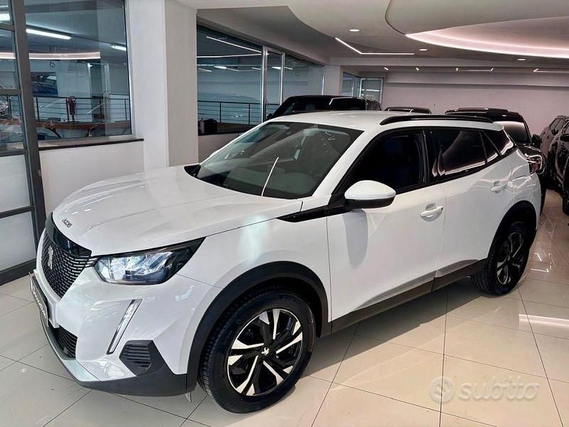 Usata Peugeot 2008 Allure 110 CV (80 kW) 2021 Bianco SUV
