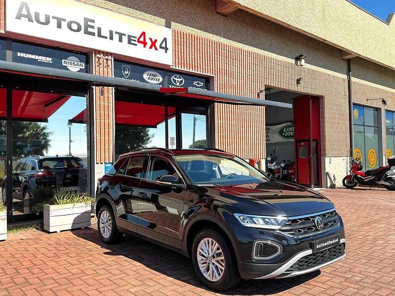 Nero metallizzato Usata 2024 VW T-Roc SUV | 23.700 € (Super prezzo) - Immagine 1/4
