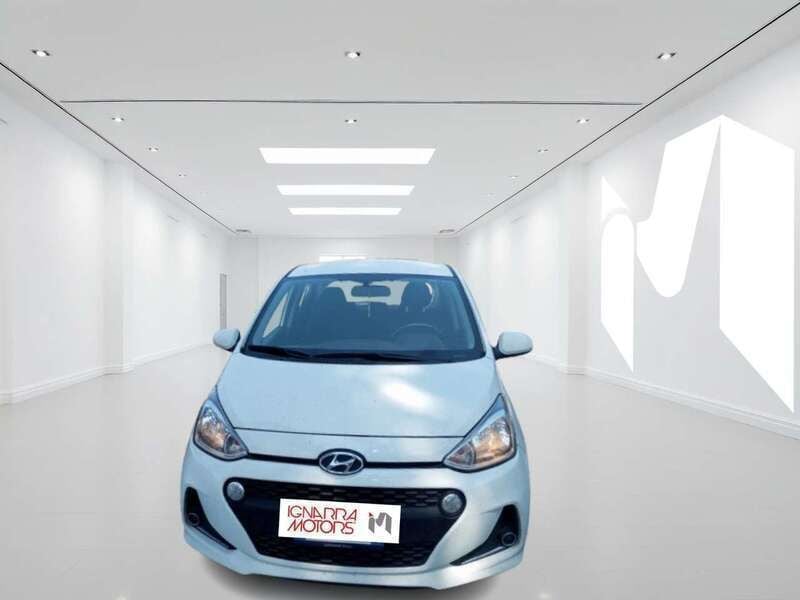 Usata Hyundai i10 67 CV (49 kW) 2019 Bianco Utilitaria