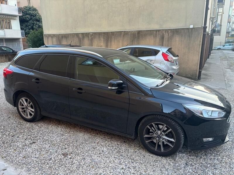 Usata Ford Focus 150 CV (110 kW) 2015 Nero Station wagon